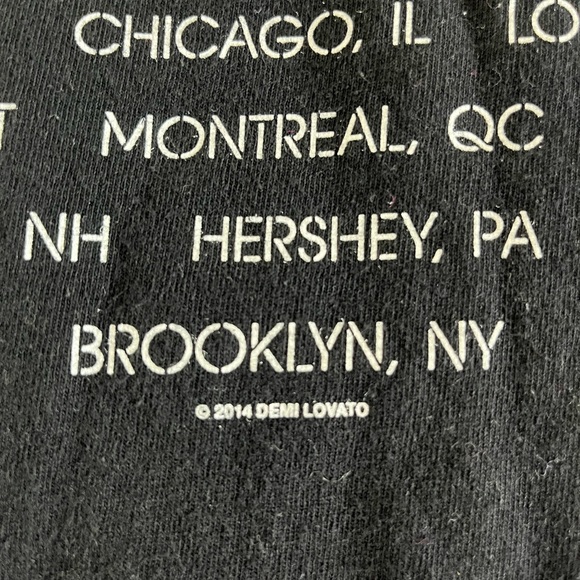 Demi Lovato World Tour 2014 Tee Black and Neon Size Small - Picture 3 of 3